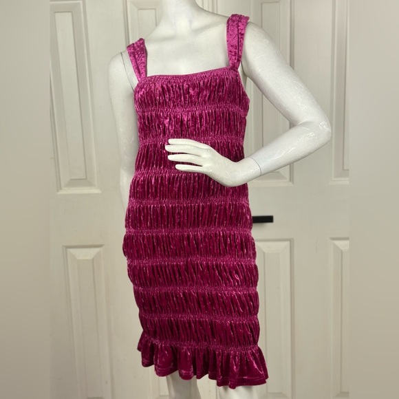 En Saison Pink Sequin Sheath Mini Dress Size Medium C1 - Picture 5 of 16